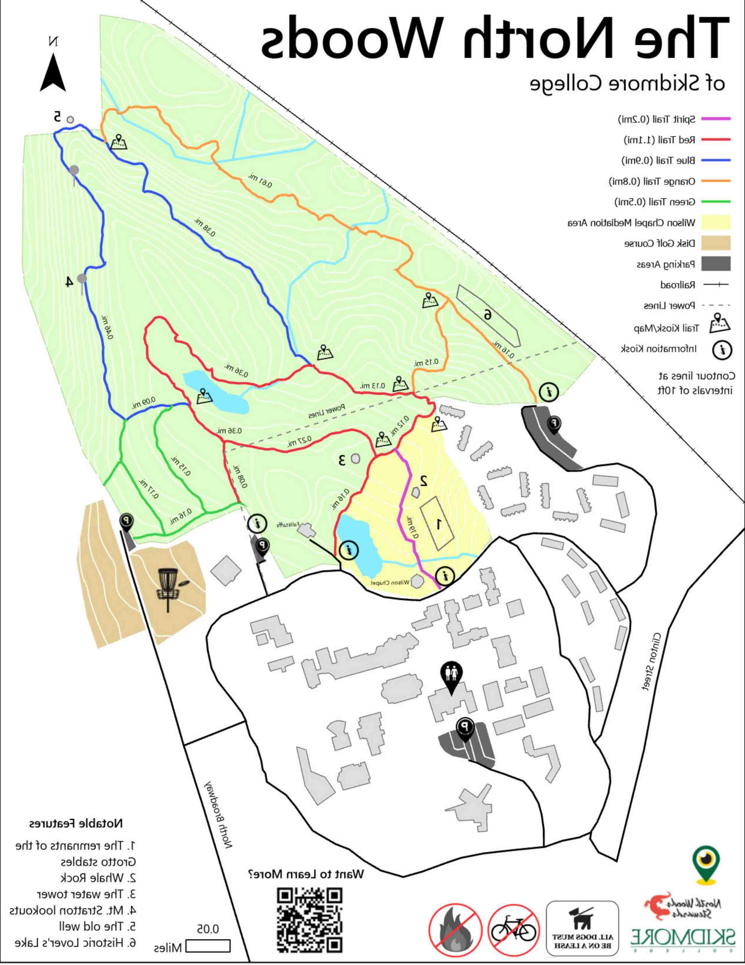 图片中以绿色高亮显示陆地区域，以浅黄色显示飞盘高尔夫. 3英里的步道包括紫色、绿色、蓝色、橙色和红色部分.